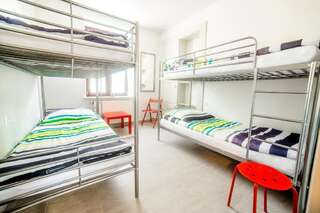 Хостелы MJhostel Люблин Кровать в общем номере с 4 кроватями-3